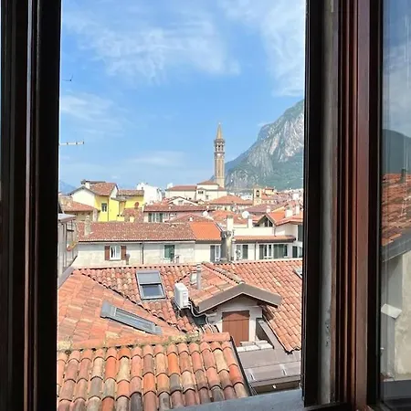 Nest On The Roofs - Affitti Brevi Italia Appartement Lecco